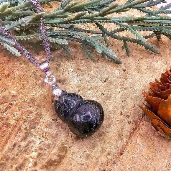 Beautiful Nature Green Phantom Quartz Carved Blessing Gourd Pendant Necklace - Picture 5 of 10